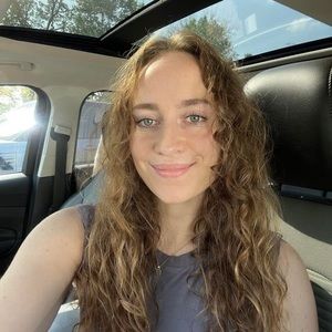 Meet your Posher, Allyson